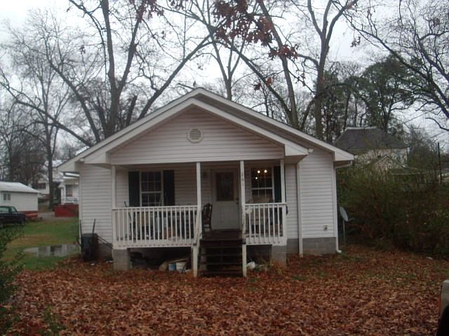1st image of 261 Kiker St