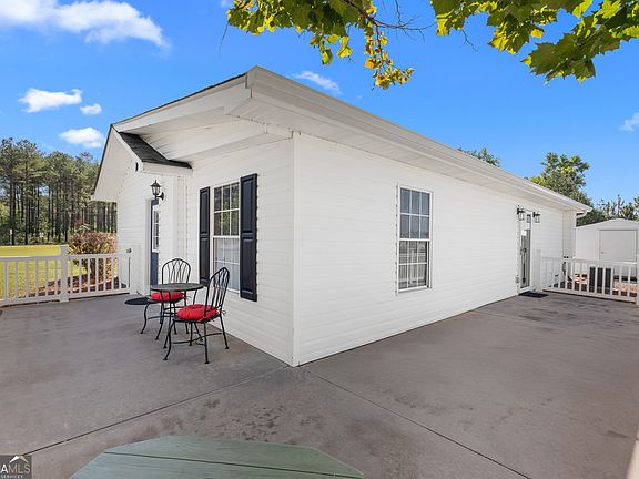4th image of 3388 Recreation Dr