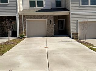 6190 Ripple Way S, Atlanta, GA 30349