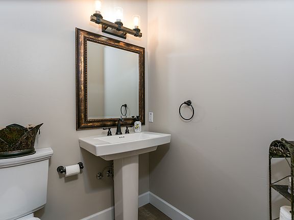 1/2 bath off main living area