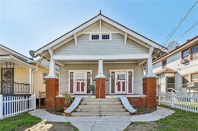 1st image of 2626-28 Acacia St