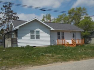 314 6th St N, Oscoda, MI 48750