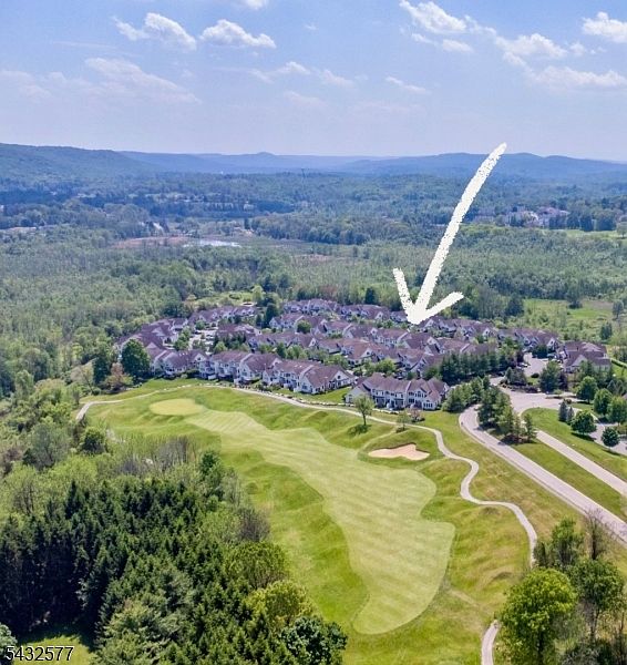 1st image of 61 Briar Ct