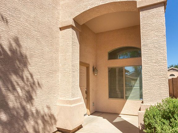 3rd image of 1638 E Jeanne Ln