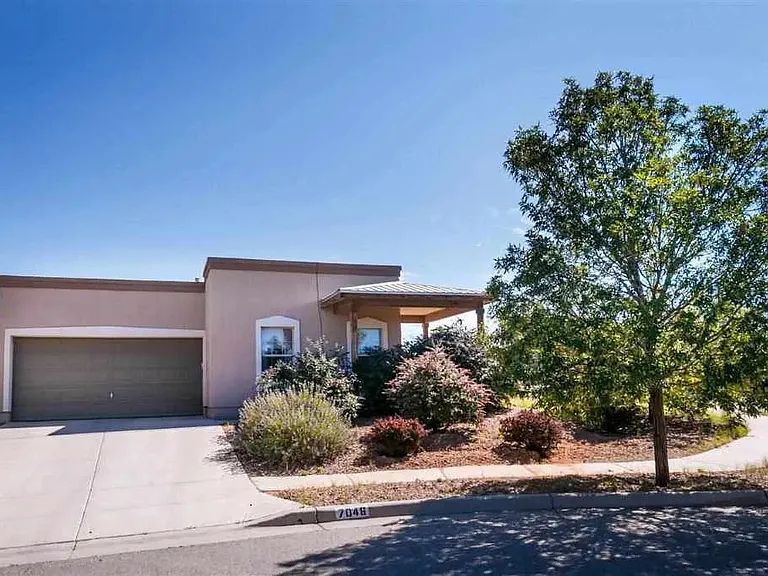 7046 Valentine Loop — Photo 1