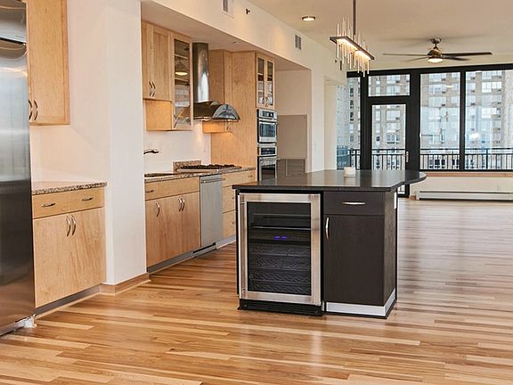 3rd image of 740 Portland Ave S APT 1711