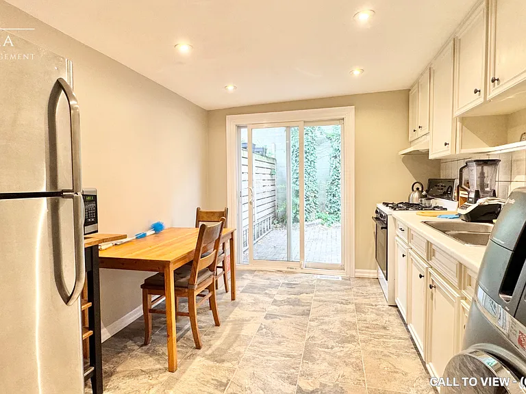 282 Brock Ave #A-1 — Photo 5