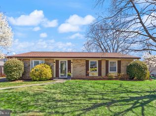 900 N Amelia St, Sterling, VA 20164