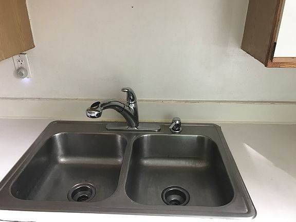 5th image of 1898 W 57th St