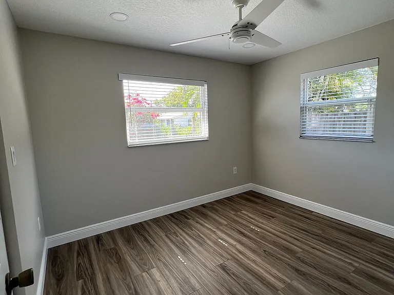2316 Monty Ln — Photo 10