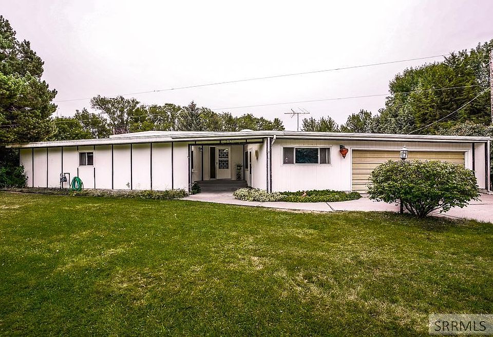 1st image of 2467 W Barberry Ln