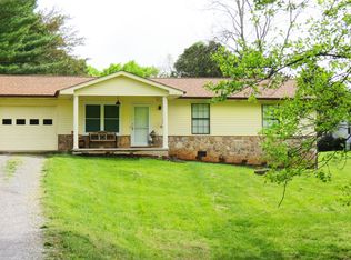 6609 Booher Rd, Corryton, TN 37721