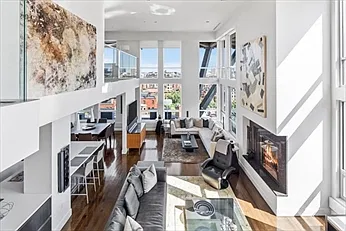 360 Newbury St #810