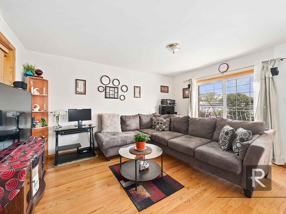 1st image of 18005 90th Ave #1A