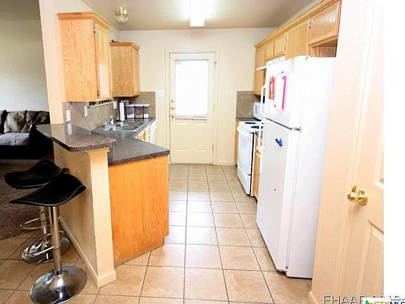 2nd image of 1209 Nicholas Cir APT A