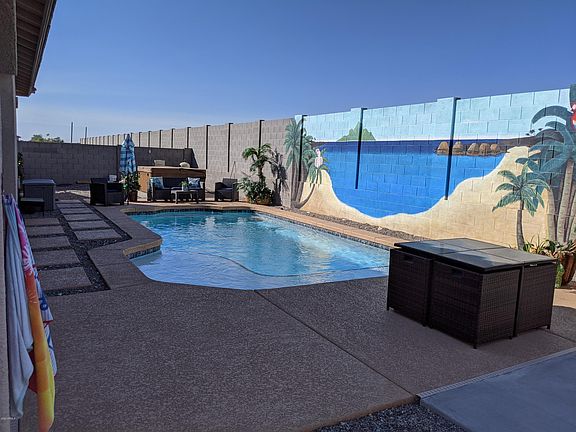 4th image of 5224 N 190th Dr