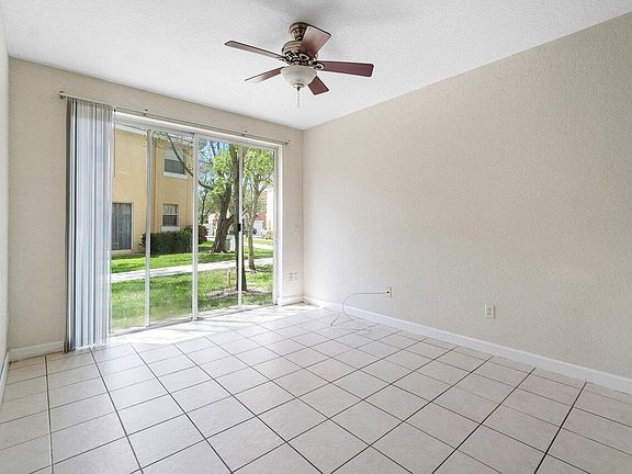 5th image of 2313 Shoma Ln