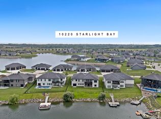 10220 Starlight Bay, Lincoln, NE 68527