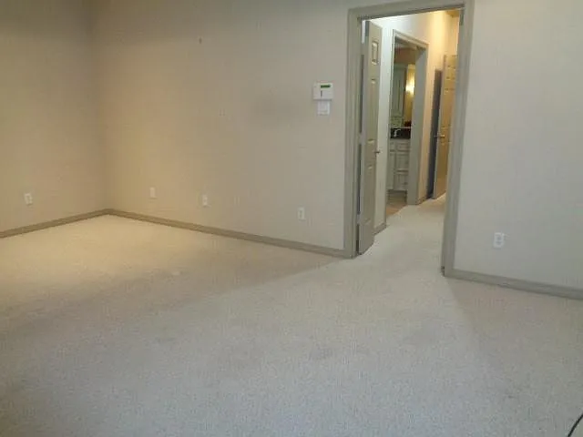408 Reinerman St — Photo 24