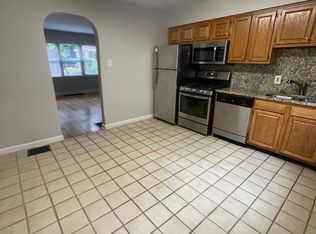 2305 Taylorsville Rd #2, Louisville, KY 40205