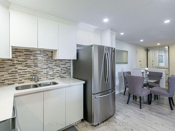 3rd image of 6720 Glen Erin Dr Unit 701