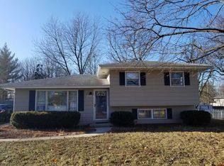 6220 Chase Ave, Downers Grove, IL 60516