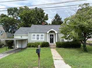 11 E Daytona Dr, Red Bank, TN 37415