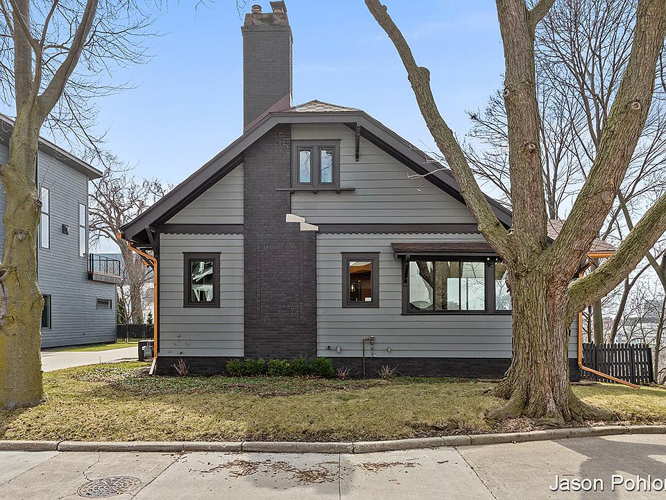 4 Trowbridge St NE, Grand Rapids, MI 49503 Zillow
