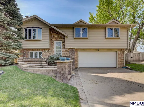 901 W South St, Lincoln, NE 68528