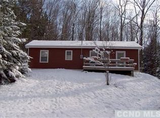 42 Goodrich Ln, Chatham, NY 12037