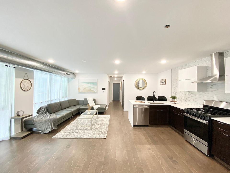 1st image of 1233 N Franklin St #3O