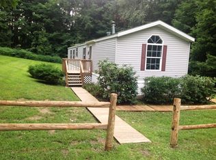 124 Woodcrest Dr, Modena, NY 12548