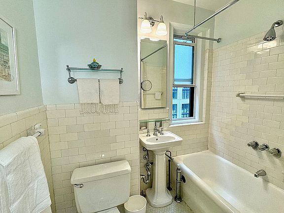 4th image of 250 W 94th St #11J
