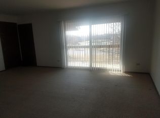 15401 Treetop Dr APT 2A, Orland Park, IL 60462
