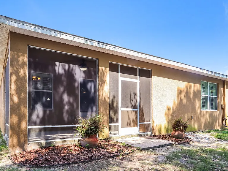 6353 Twin Bridges Dr — Photo 16