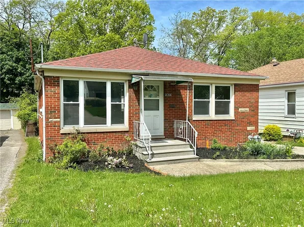 4366 Roadoan Rd, Brooklyn, OH 44144