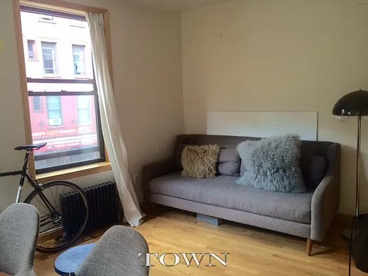 Rented by Town Residential | media 16