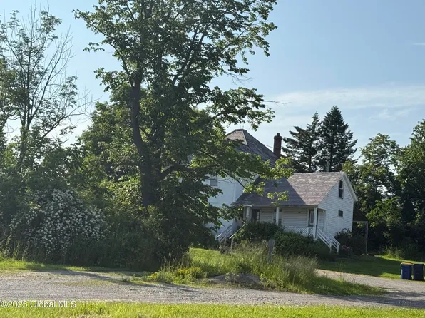 1096 Wicker Street, Ticonderoga, NY 12883