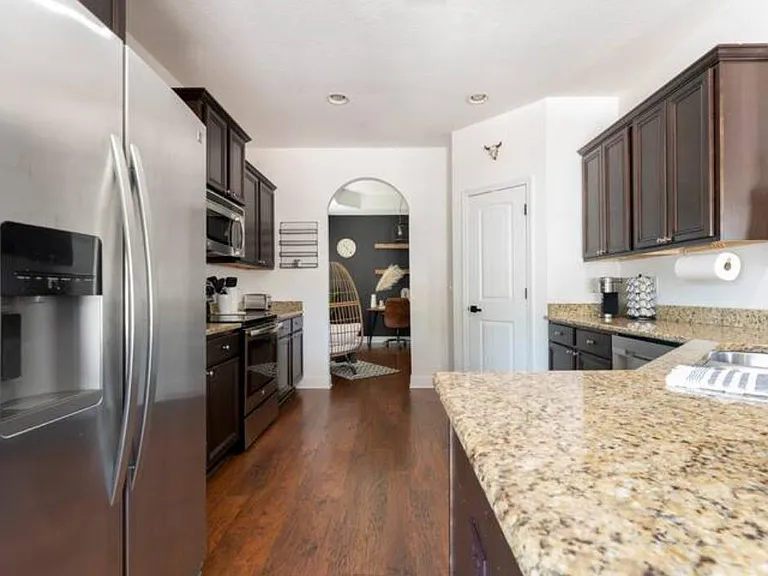 8734 Bradfield Dr — Photo 19