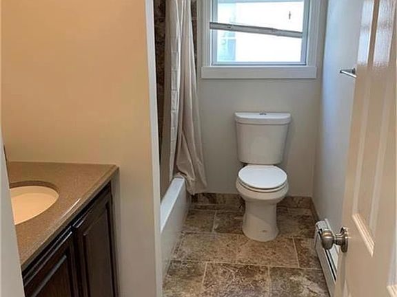 3rd image of 1144 Hancock Ave #1R