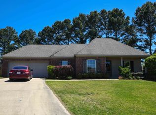915 Starboard Ct, Brandon, MS 39047