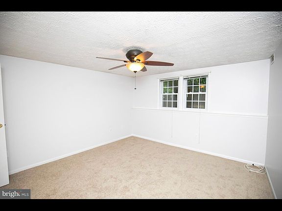 4th image of 726 Southern Hills Dr