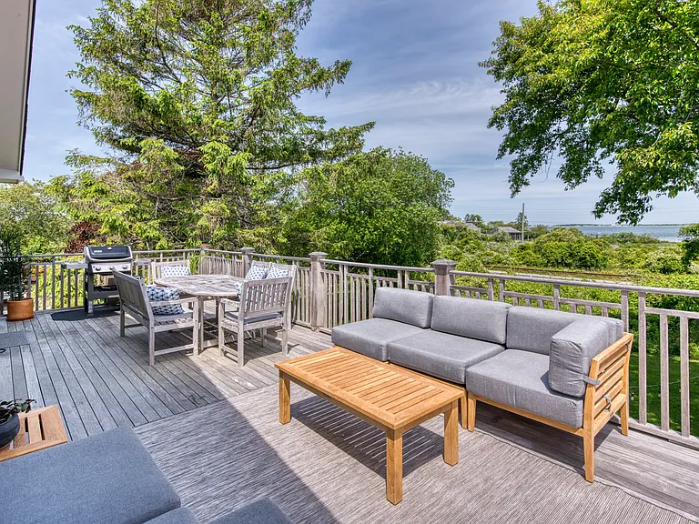 93 Benson Dr — Photo 12