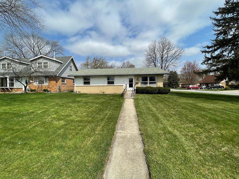 1st image of 5218 Park Ln