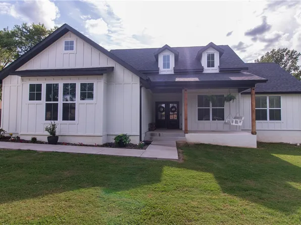 117 Brenda Ave, Lincoln, AR 72744