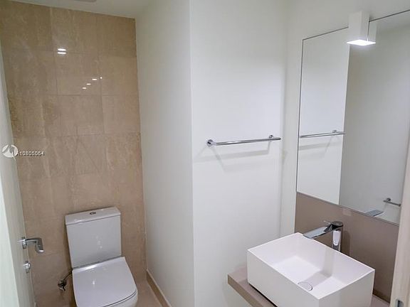 2nd image of 1000 Brickell Plz #2506