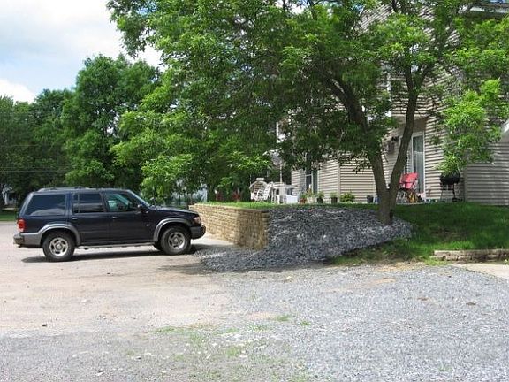 4th image of 1411 21st Ave S