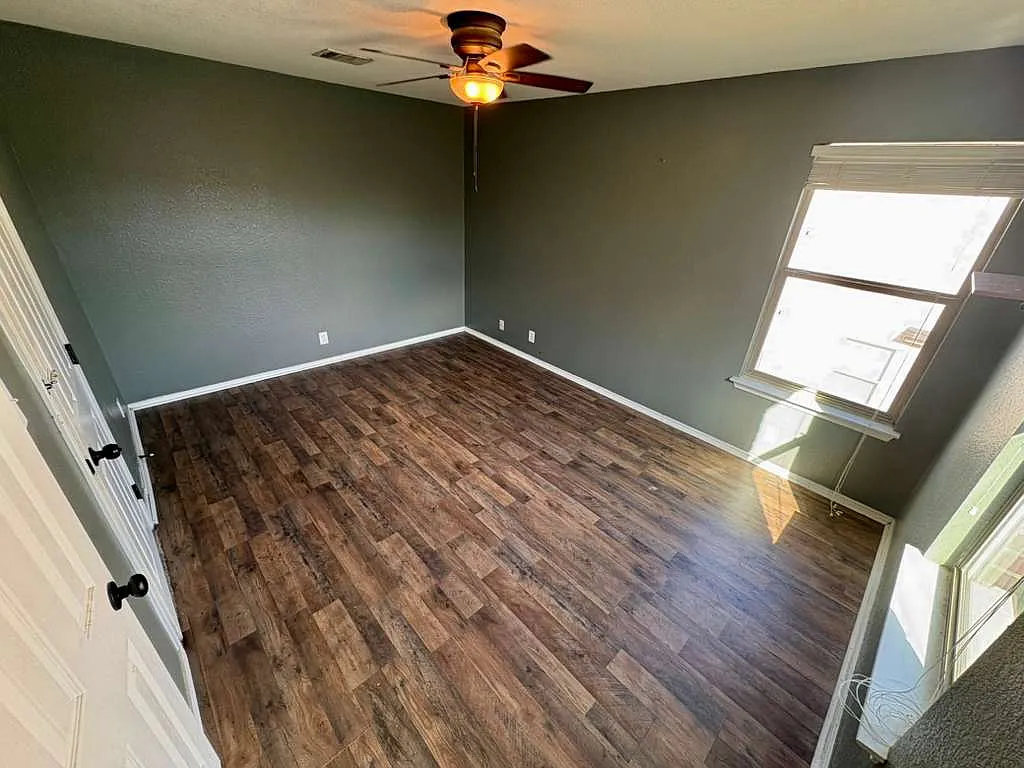 1 bed, $420 — Photo 3
