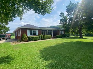 225 Robin Ln, Salt Rock, WV 25559