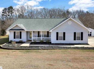 709 Robinson Rd, Greer, SC 29651